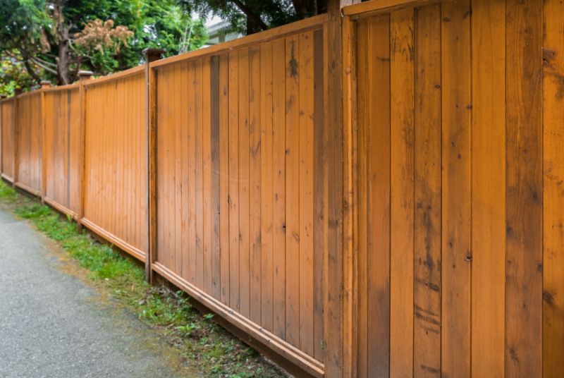 Fence Refinishing